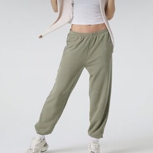 Vuori Sedona sweat pants